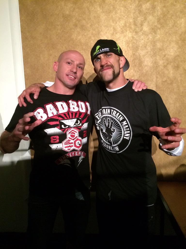 Backstage #ironclaw between former adversaries Wentzel Nel and <a href="/MazanyMMA/">Dave Mazany</a> #EFC42