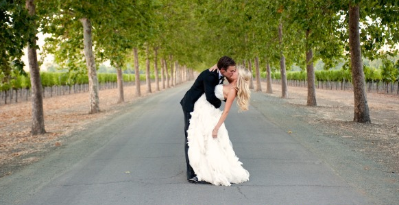 This bride's dress is out of this world! stylemepretty.com/california-wed… <a href="/gertrudemabel/">Gertrude & Mabel</a>