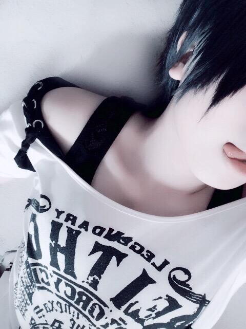 性別不詳声別不詳な俺でっす。 男装喫茶キャラでのタグだぜ。pic.twitter.com/DlCLKV1b9Z