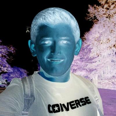 RIPianBLAIR's tweet photo. @carlman40 Please don't panic or call the police, Carl. I really like you. http://t.co/OEMyzfi3sV
