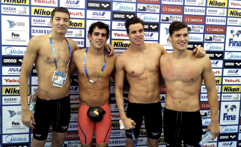 SportSocialClu6's tweet photo. El relevo español de 4x200 libre, clasificado por 1ª vez para unos JJOO #Rio2016 y con récord!
http://t.co/BtI2v8lvwd http://t.co/51vUE6gJxQ