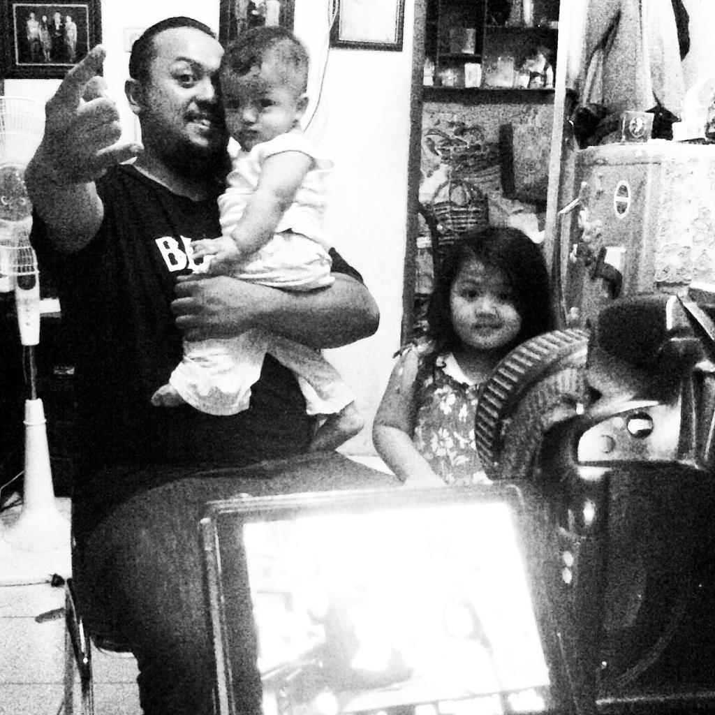 Malam ini kita menemui seorang narasumber kita untuk video dokumenter #TheMindOfMan <a href="/BAH_JOJO/">Umbra Notifier ✪</a> dari <a href="/downforlifesolo/">Down For Life</a>