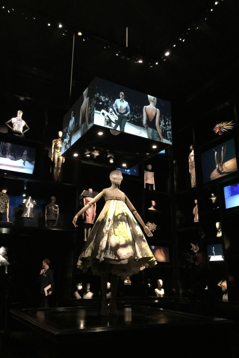 BritishVogue's tweet photo. See exactly how Savage Beauty broke so many records: http://t.co/ffEpmA9bvM http://t.co/AiOK6fRovL