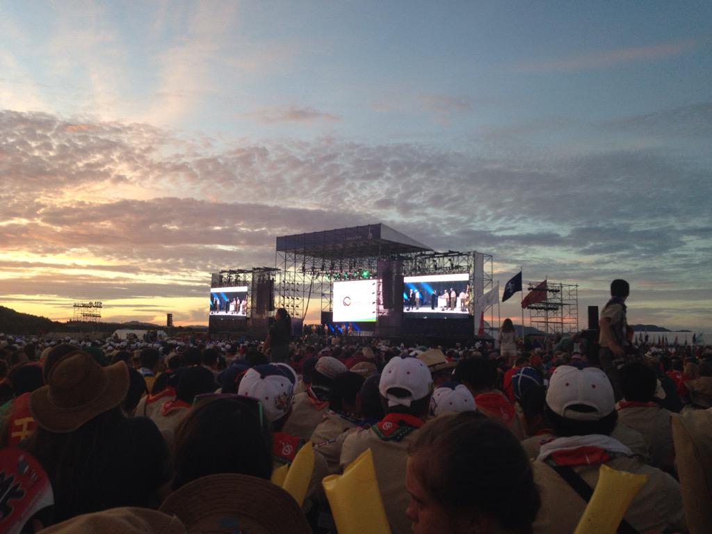 ClaireR_R's tweet photo. jamboree has come to an end😓 to Tokyo tomorrow🎉🇯🇵 #wsj2015 http://t.co/7KOKc7S2L6