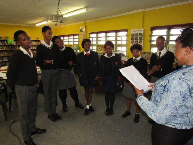 Hurra! Wir haben ein neues #WalmersOwn-Reporterteam, unserem Magazin für das Walmer Township! on.fb.me/1eXsTrG