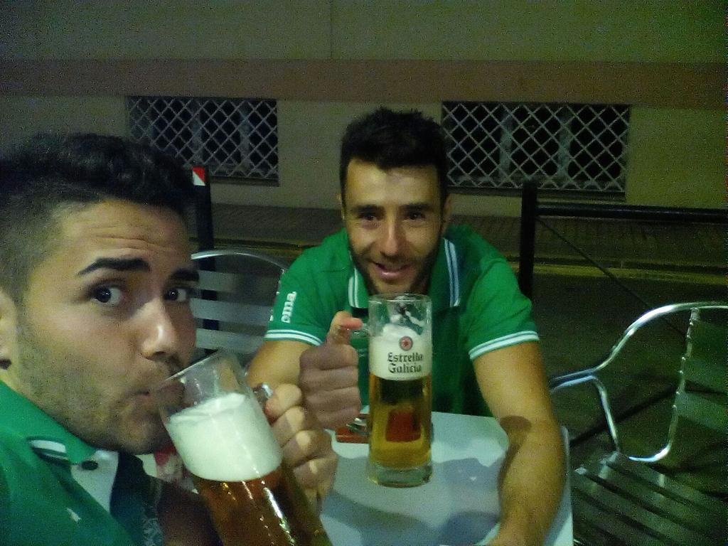 DavidCabezas9's tweet photo. Recordando buenos momentos con @Alfonsoruirami http://t.co/gGg7ZJ9jIX
