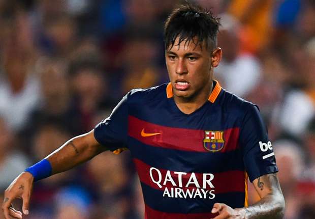 GoalBR's tweet photo. Jornal inglês garante que #ManchesterUnited negocia secretamente com @neymarjr http://t.co/npWVu3aQ4p http://t.co/pAYC9I6jjF