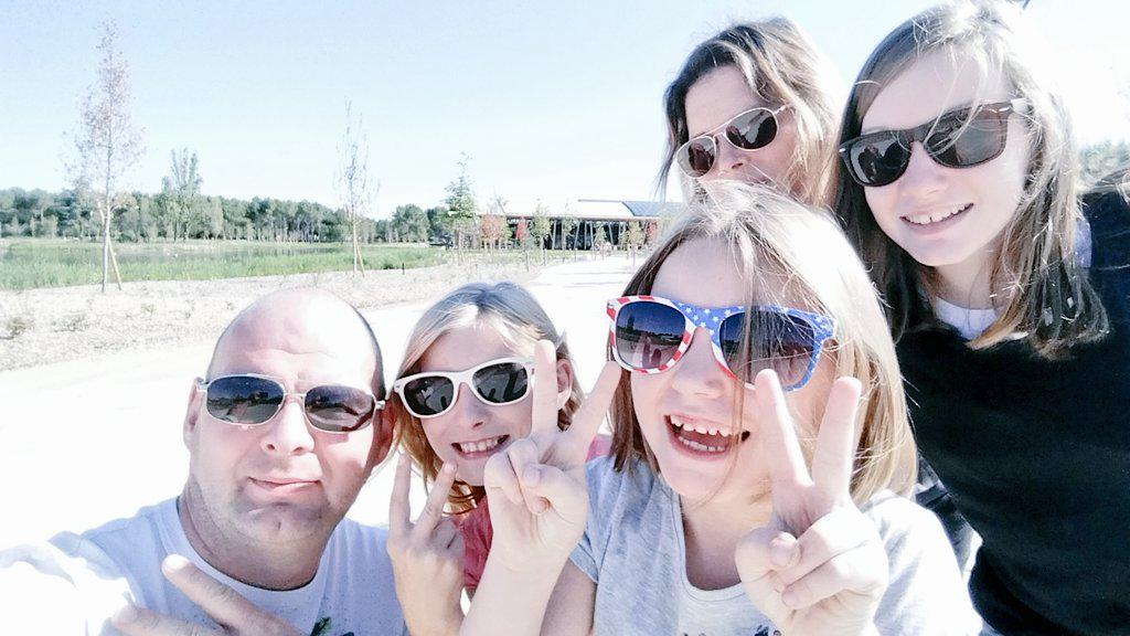 lolohl's tweet image. @CPBoisAuxDaims une journée éclatante #happy #family