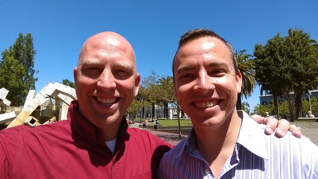 ibfrenchy's tweet photo. #HPMEETUP memories @oscardfuentes http://t.co/n7SrdRpULZ