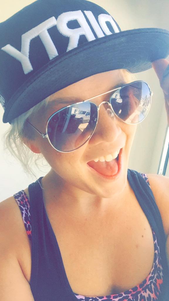 girlDIRTY_'s tweet photo. @DIRTYPHONICS @P_DIRTYPHONICS @C_DIRTYPHONICS THANK YOU DIRTIES 🙏🏼🙏🏼🙏🏼 happy #DIRTYarmy over here in my #DIRTYhat 😁😎 http://t.co/TrLYmFFVQ6
