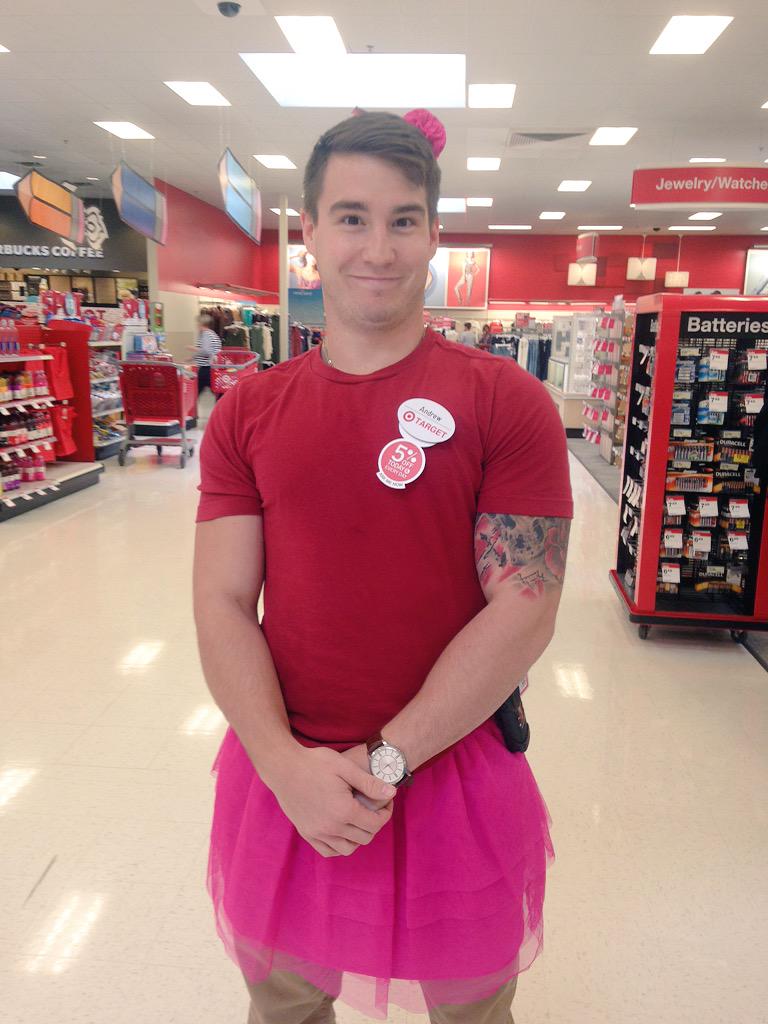 #thethingsidoforredcards #pinkisnotmycolor