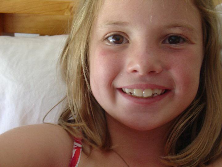 haleywhalen_'s tweet photo. when you realized you grew up from being that little kid you used to be #firstselfies http://t.co/h2nMd5TAs2
