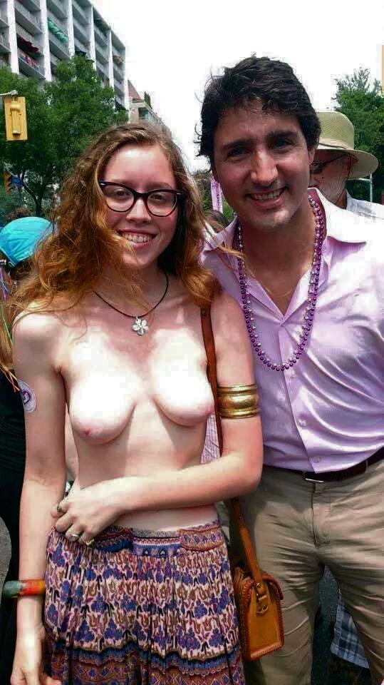 ItsGodzirra's tweet photo. Which one of these pictures do you think will get more media ire and attention? #SeeWhereImGoingWithThis http://t.co/FzR6VXQyZ4