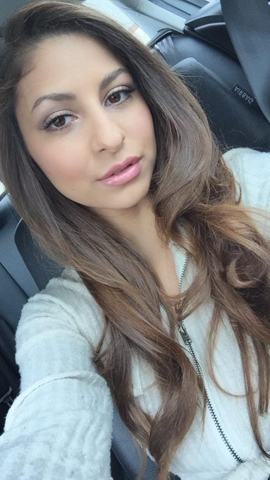 Who's my celeb look a like?? http://t.co/7NZJtL6Aa3<a href="/tag/newprofilepic"class="tags"><span>#newprofilepic</span></a>