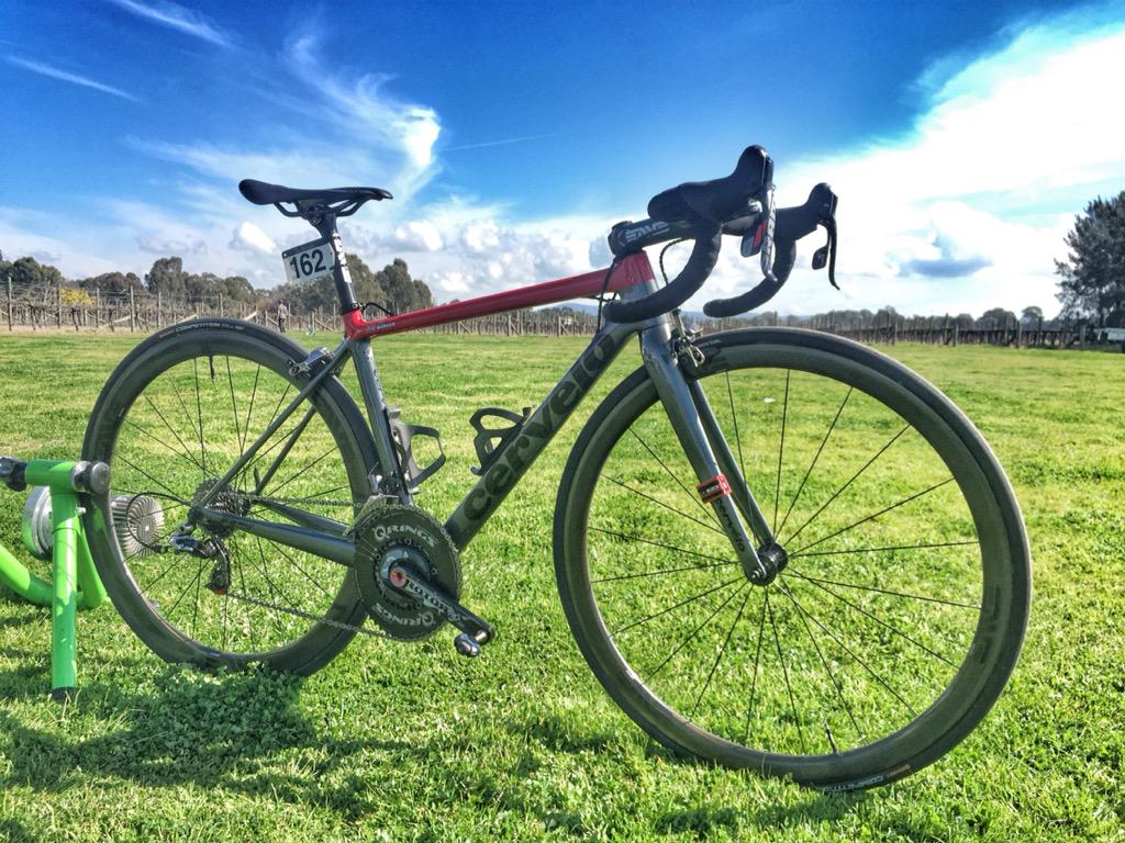 All set to go here for stage 3 #ToKV #TOKV15 <a href="/CerveloAus/">CerveloAus</a> <a href="/ENVEaus/">ENVEaus</a> @CorsaCycleCentr