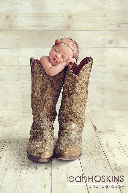 SilkenSoul's tweet photo. #CowGurl http://t.co/dD2x6kbape