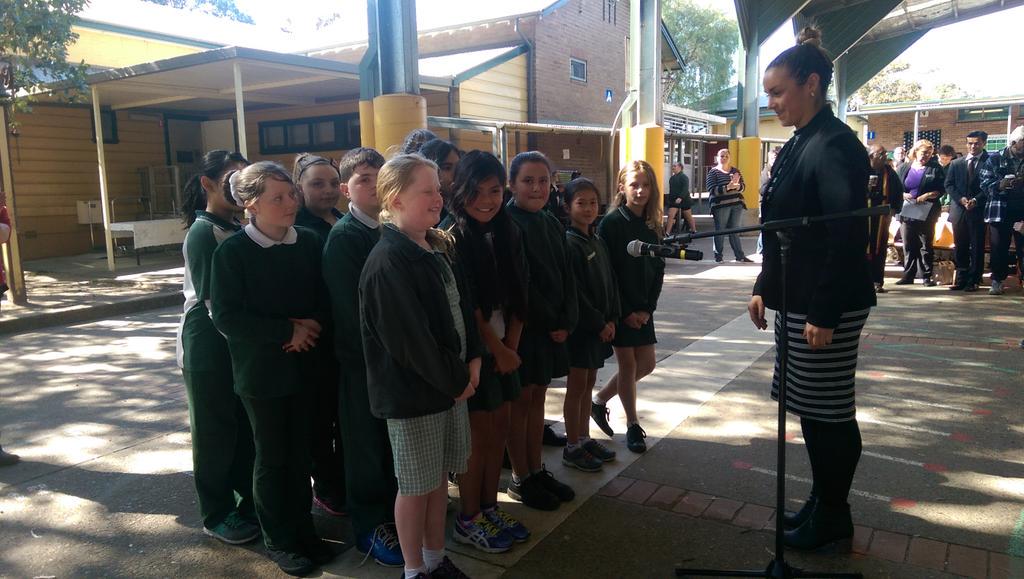 IngleburnPs's tweet image. IPS Choir singing the National Anthem in traditional Dharawal language #communityofschools #NAIDOC