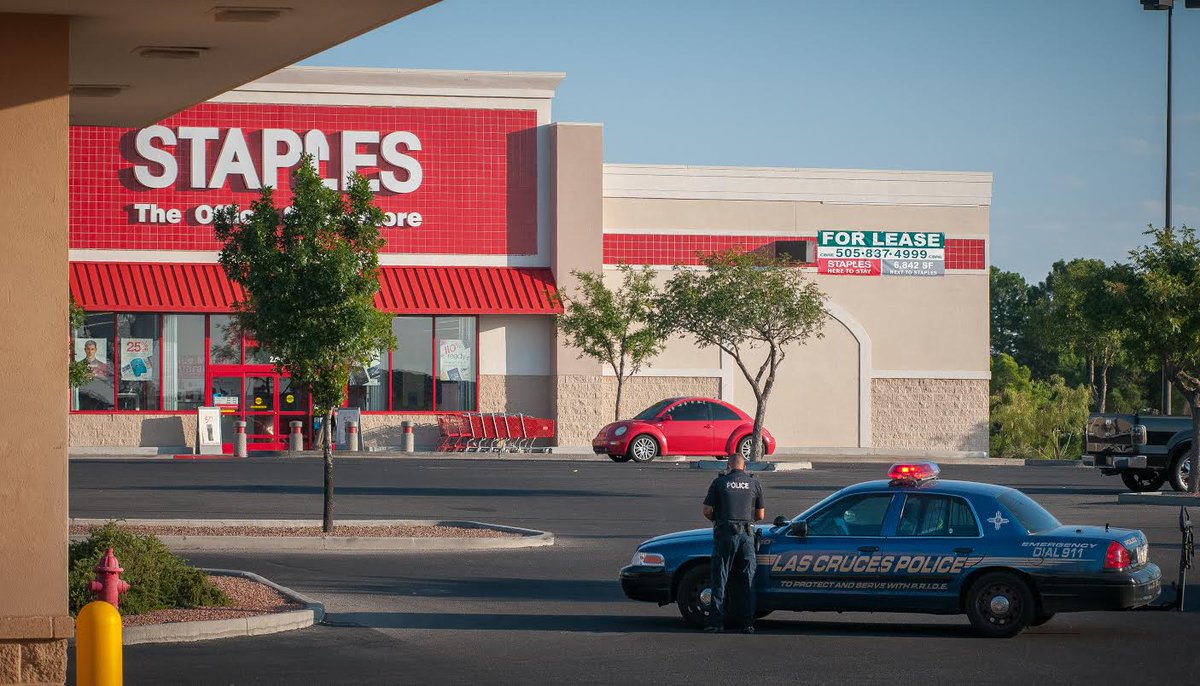 Las Cruces Staples evacuated after man hands bag to cashier and tells