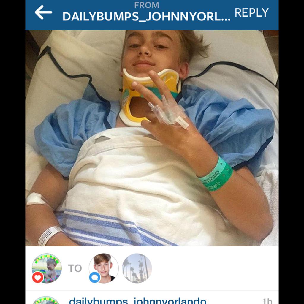 _dolantwinfan's tweet photo. Pray for john he said he's okay I ask him on dm #PrayForJohnnyO  @johnnyosings @johnnyosings @johnnyosings http://t.co/wAOrQGmjmE