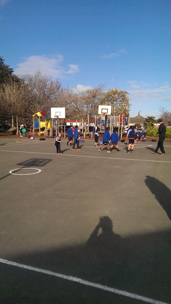 Proud2beMayfair's tweet photo. Mayfair is the place to be @mayfairschoolnz @princefoxy http://t.co/gvG9JnFA21