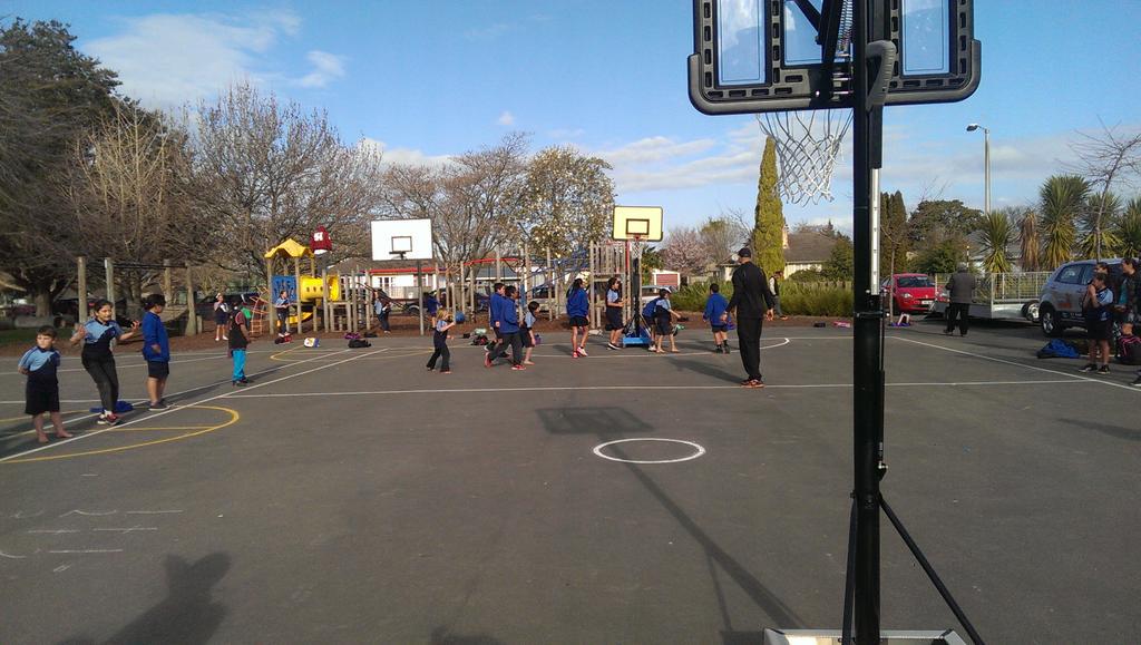 Proud2beMayfair's tweet photo. Mayfair is the place to be @mayfairschoolnz @princefoxy http://t.co/gvG9JnFA21