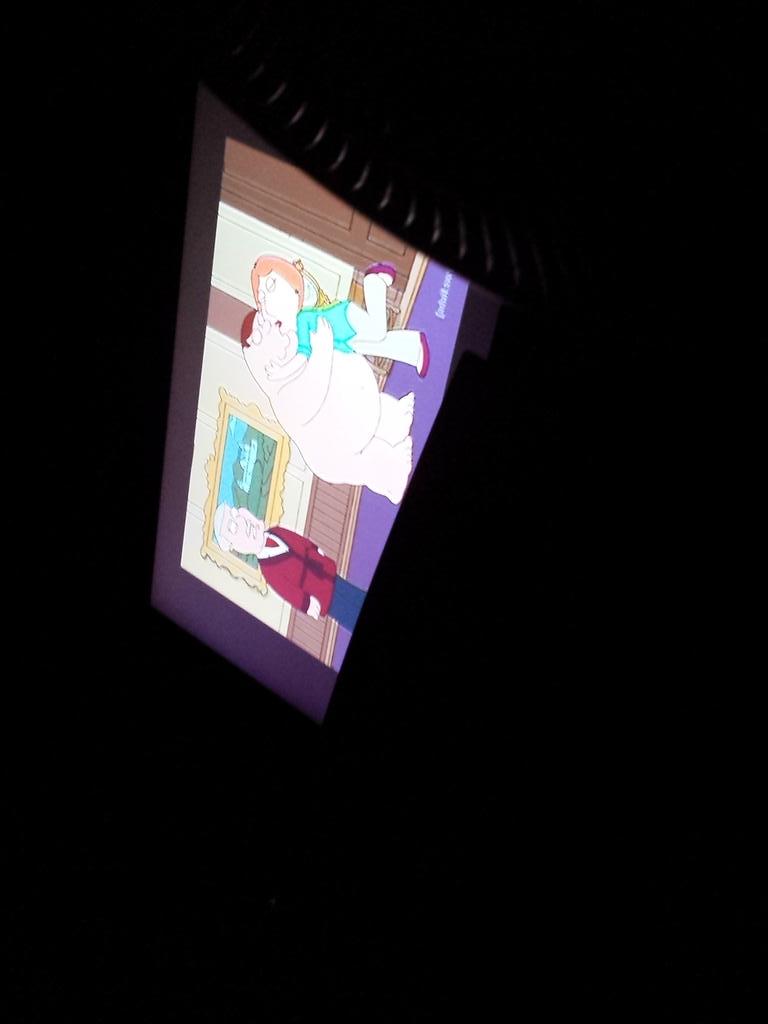 ekisner21's tweet image. His naked 😂😂😂😂😎😎😎