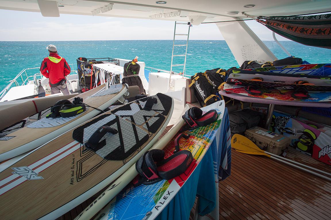 kitethereef's tweet photo. What do we eat, drink, fly &amp; ride? https://t.co/VU5rDuQXVG @BladeKites @Skyscanner @AXISKiteboardin @richardbranson http://t.co/0E3FUsWhDT
