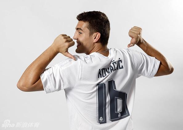 FFproShop's tweet image. Mateo Kovacic join in Real Madrid with 16-T-shirt.
81url.com/524673