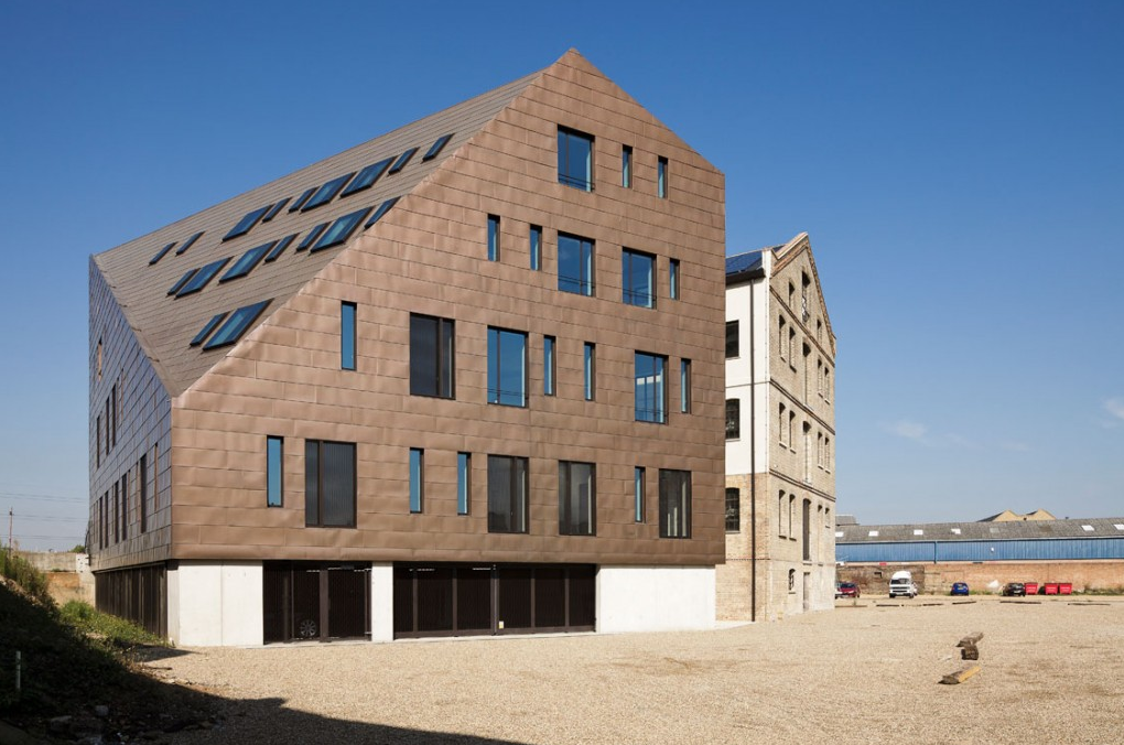 BuildConstDes's tweet photo. [PRODUCT] Grade II building insulated with @FOAMGLAS http://t.co/bLyXG5xozZ http://t.co/iJsJC8k91k