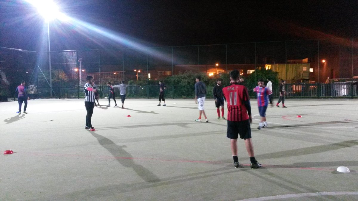 sharplesfc's tweet photo. Yesterday's training session nice to see fresh faces working hard ! http://t.co/1OgGqF0PQw