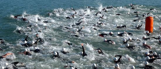 rob_frgs's tweet photo. Open water can be daunting. Be prepared with these great tips! http://t.co/xxERKvGalX #fitness #triathlon #Swimming http://t.co/0QUmTpiIzq