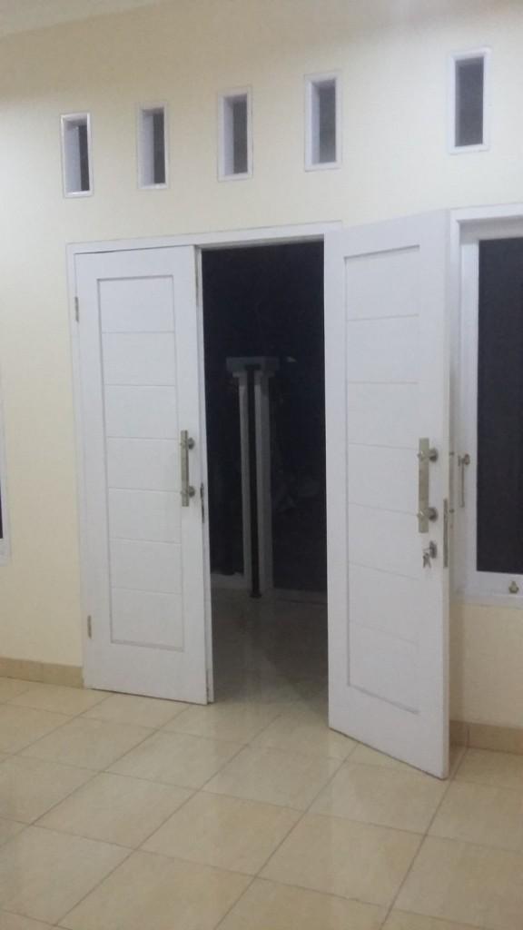 ediffee's tweet photo. DIKONTRAKKAN!! Rumah Minimalis
35 juta (Nego)/Tahun:1 Lantai, 2 Kamar Tidur, Ruang Tamu,Dapur,Toilet,Teras,bs 1 mbl http://t.co/K31QrNn9zz