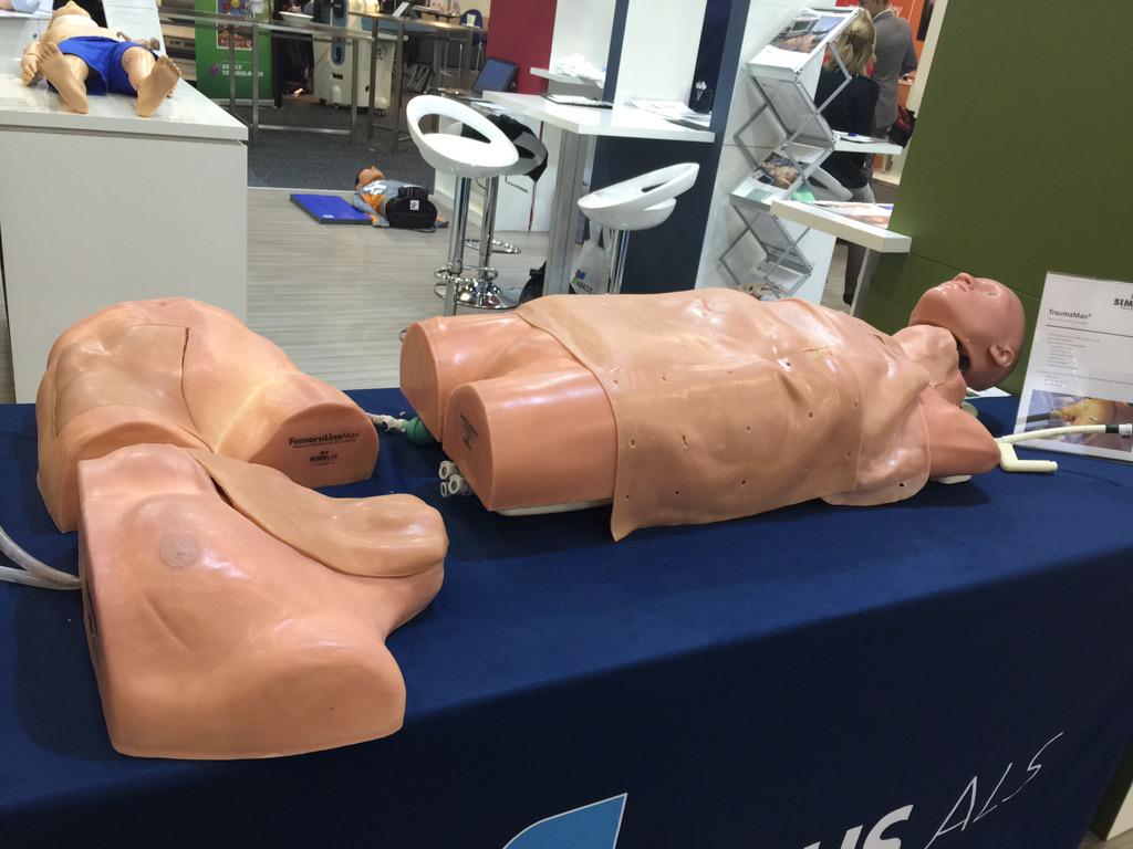 JenWilsonSydney's tweet photo. The most cut body I've ever seen... @SimTecT #SimTecT2015 http://t.co/1E4jZuJS74