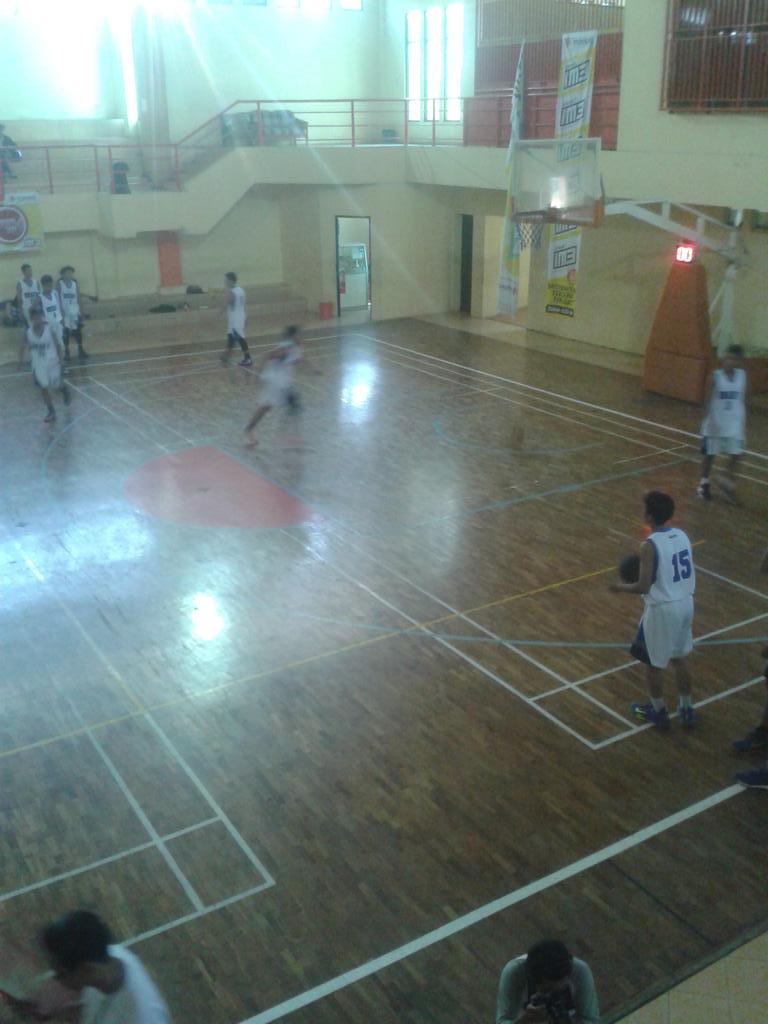 Pemanasan SMAN 3 CIMAHI A untuk pertandingan semi final <a href="/CyberCup2015/">Cyber cup 2015</a>