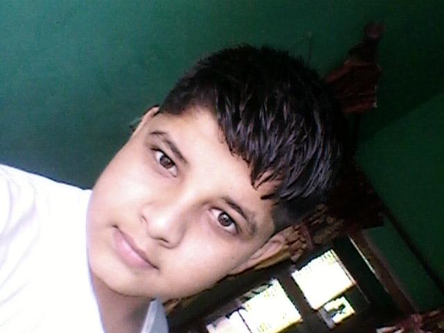 AnushBhusal's tweet photo. this is first pic of  @AnushBhusal http://t.co/GVln8mSska
