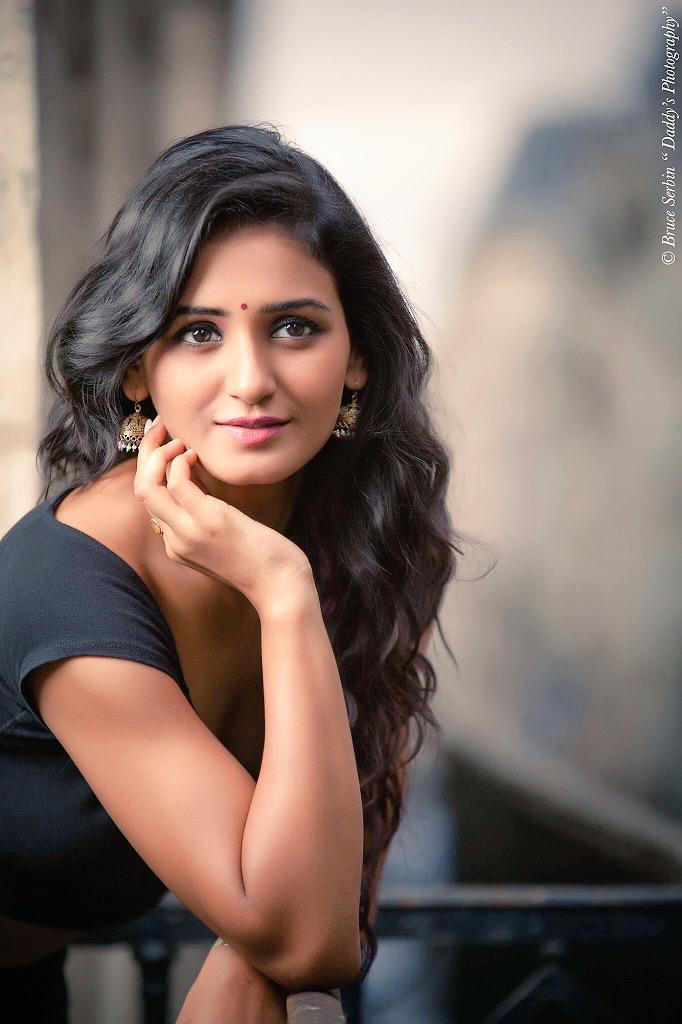 MohanShakti's tweet photo. Fun photography in Paris by Bruce Serbin
Thank you @EmilieCaillon1 
Merci 🙏🏼 http://t.co/emHMomv97C