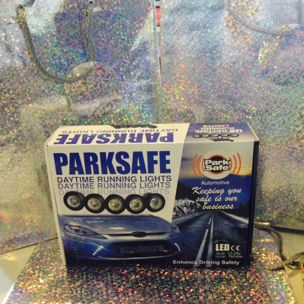 Secureacar's tweet image. #DRL #daytimerunninglights #winter #christmas #gift #present £50.00 complete with gift bag