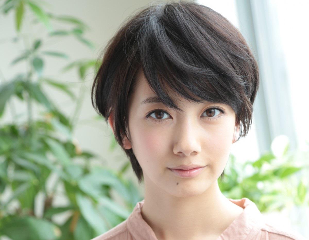 スキマ 公式ツイッター در توییتر 男子ウケ抜群 波瑠の髪型 ショートボブ 前髪流しバング のコツ Http T Co Xsgc0n1jbt Http T Co Caick3mqot