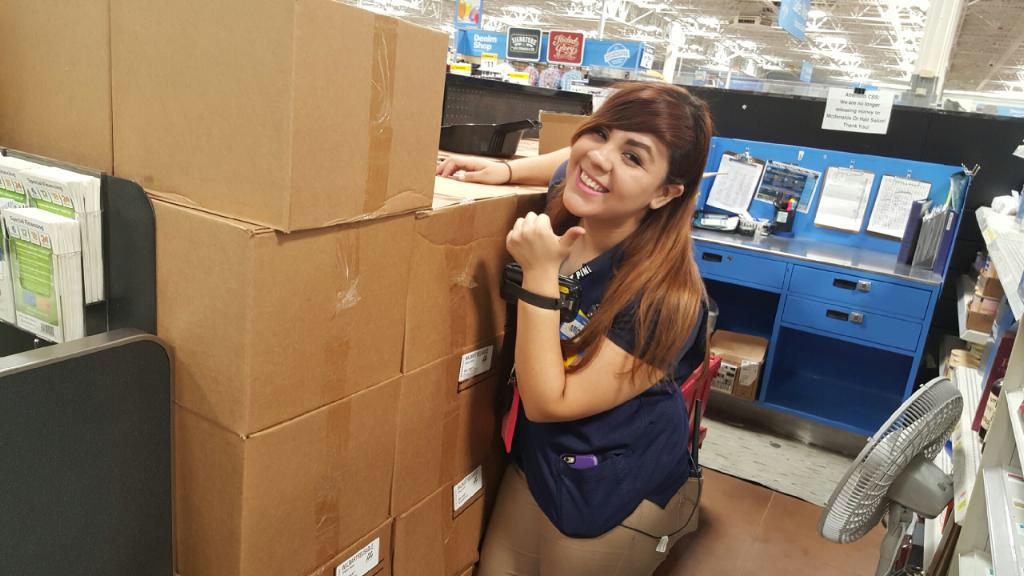 Mitchie_yo's tweet image. Y'all don't know how happy I was when I came in to work and saw we had sooo many bags. 😍😁😂 #CSSProblems