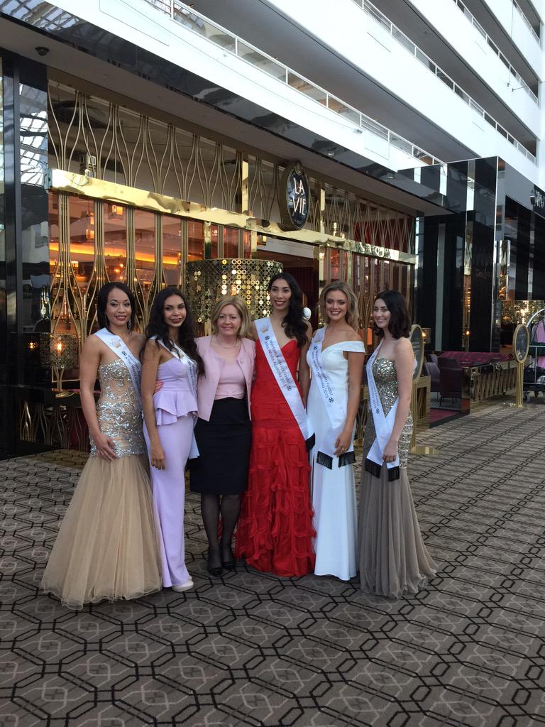 Perth Lord Mayor Lisa Scaffidi <a href="/CrownResorts/">Crown Resorts</a> <a href="/CrownPerth/">Crown Perth</a> with Miss World Australia.      Great day <a href="/CrownPerth/">Crown Perth</a>