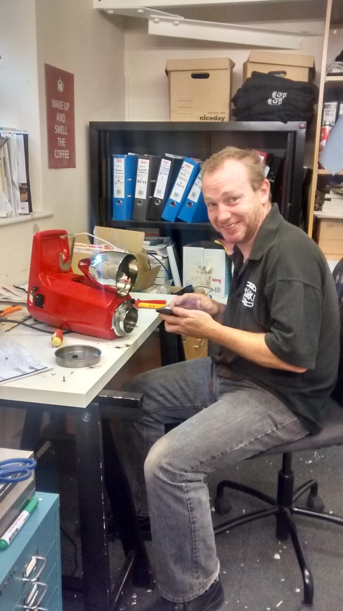 Bloody Hell! The infamous Glenn James is in the workshop for 2nd day running. Looks like hes already got cabin fever!