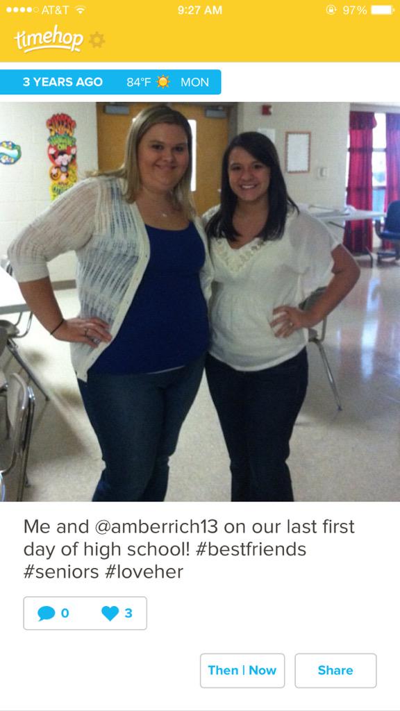 jenniferajones9's tweet photo. I can't believe our last first day of high school was 3 years ago 😕 @amber13mrich http://t.co/tVypw7dOXk