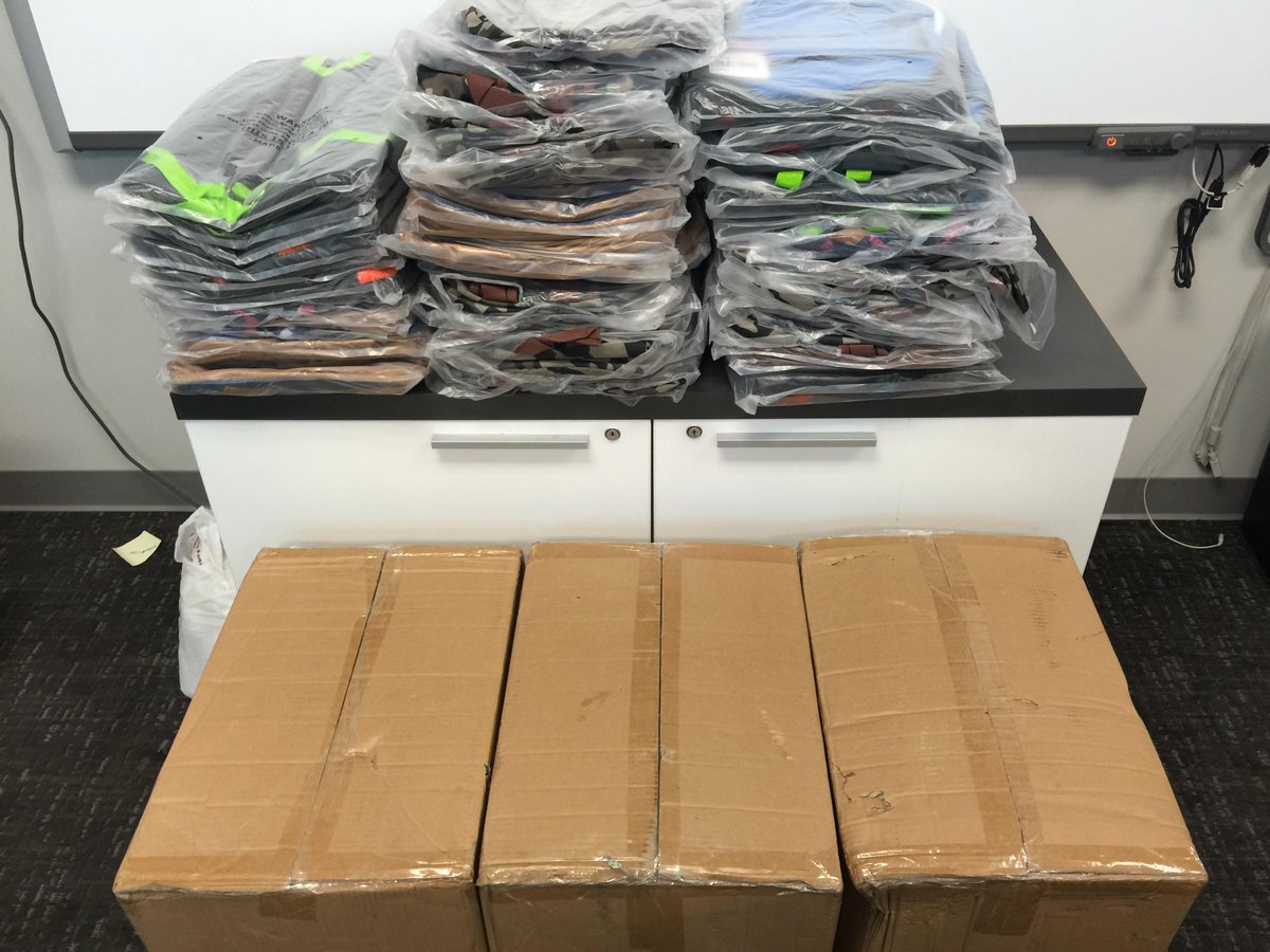 MMThrive's tweet photo. We still have book bags to fill! Contact the Thrive team and we’ll deliver you one! Thrive@movement.com #MMThrive http://t.co/YVSQVXbN5Y