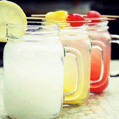 WoodNTap's tweet photo. We're doing $6 Hard Lemonades all day today in honor of #NationalLemonadeDay! #CTDrink http://t.co/HLQZ7Jxdi8