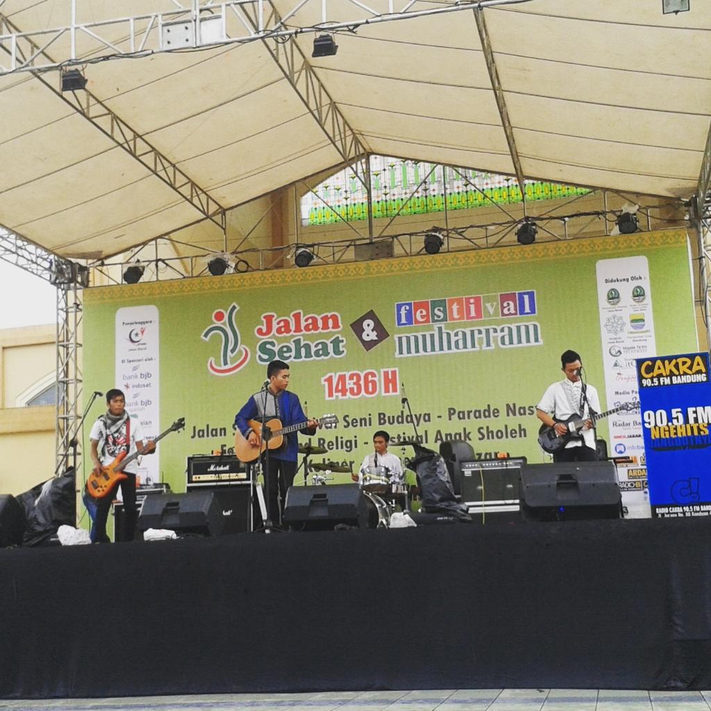 SwatBand's tweet photo. http://t.co/bwhuKcDhHA