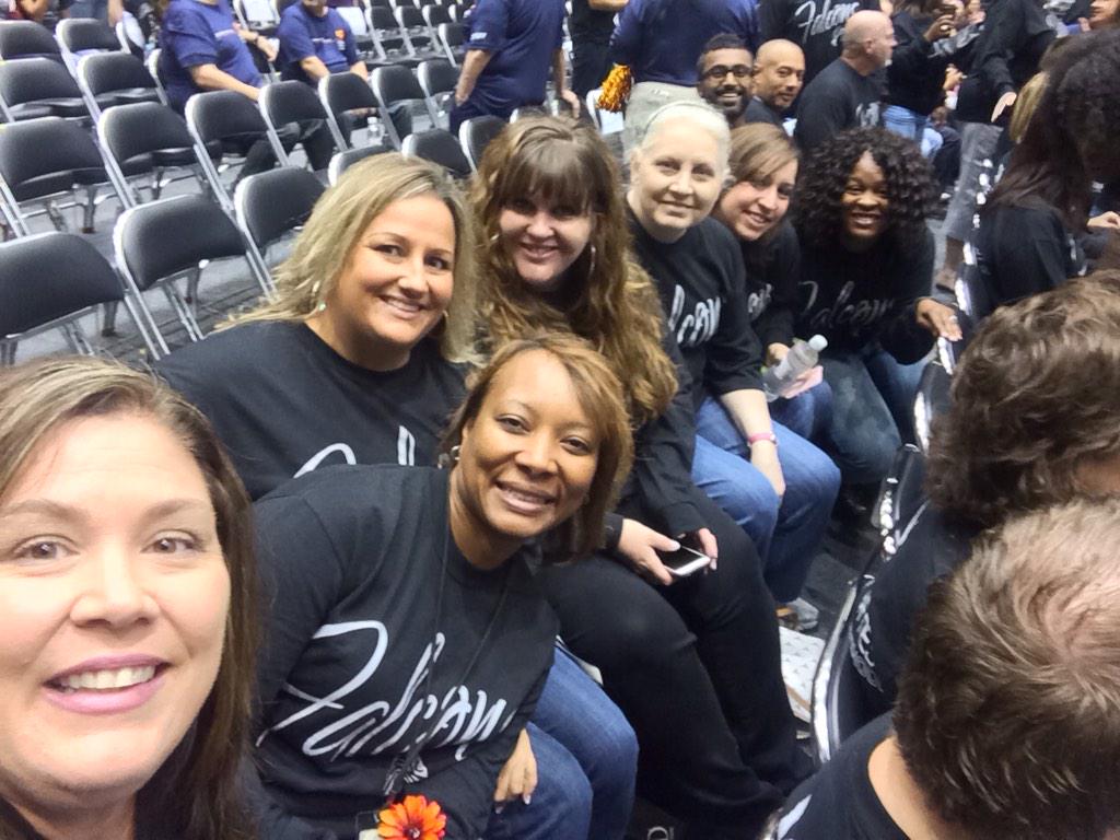auntTof4's tweet photo. #gisdconvocation 
Schrade Falcons are #inflightonfleek http://t.co/AXJDiAV0L5
