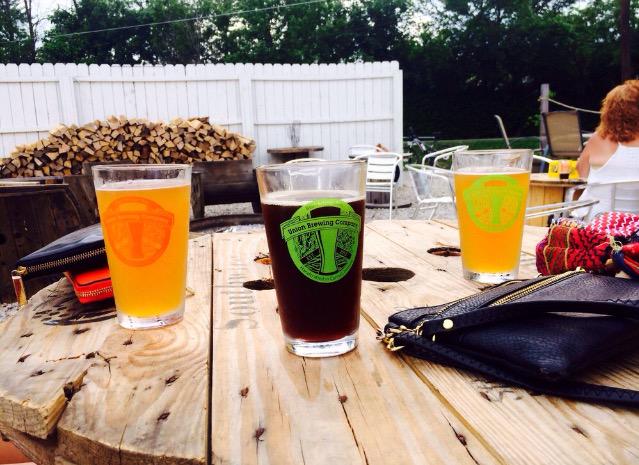 Have you been to the coolest stops along the Monon Trail?? #Explore #WeeklyYelp yelp.com/weekly_yelp/Wo…