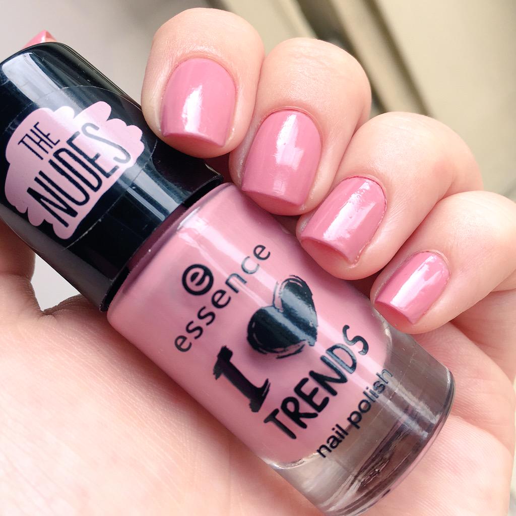 ShelfOfBeauty's tweet photo. #notd 2 coats of 07 hope for love from #TheNudes collection by @essence_DE! What is your choice for today?💅🏻#bblogger http://t.co/GzpaSHlxzC