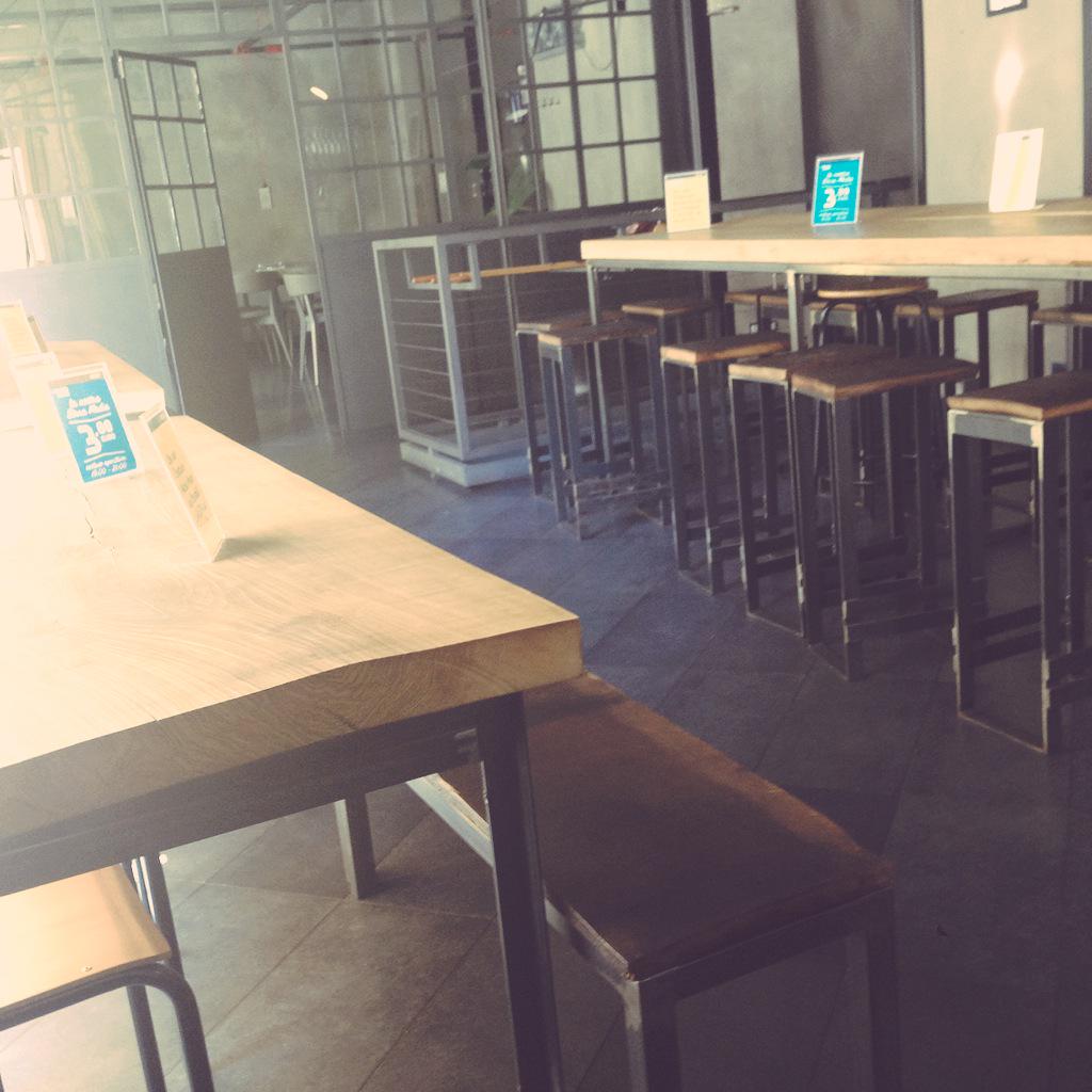 ANCHE bar tweet media
