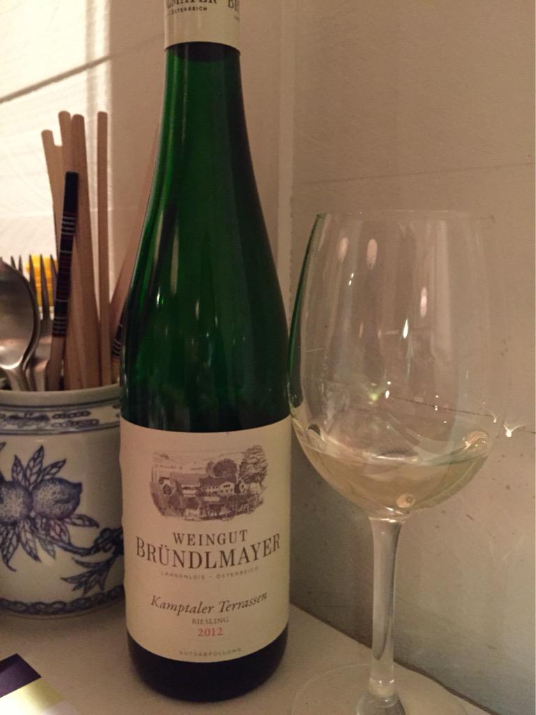vinefile_info's tweet photo. Spicy, fresh #Riesling from Brundlmayer. Make notes and order it now through the #vinefile app! @CellarHand #wine http://t.co/dunK6fZiap